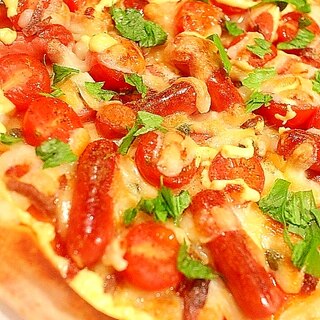 市販のピザを絶品pizzaに♪ミニソーセージピザ